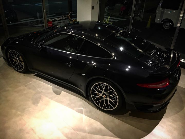 2015 MODEL    991 turbo S   5800km