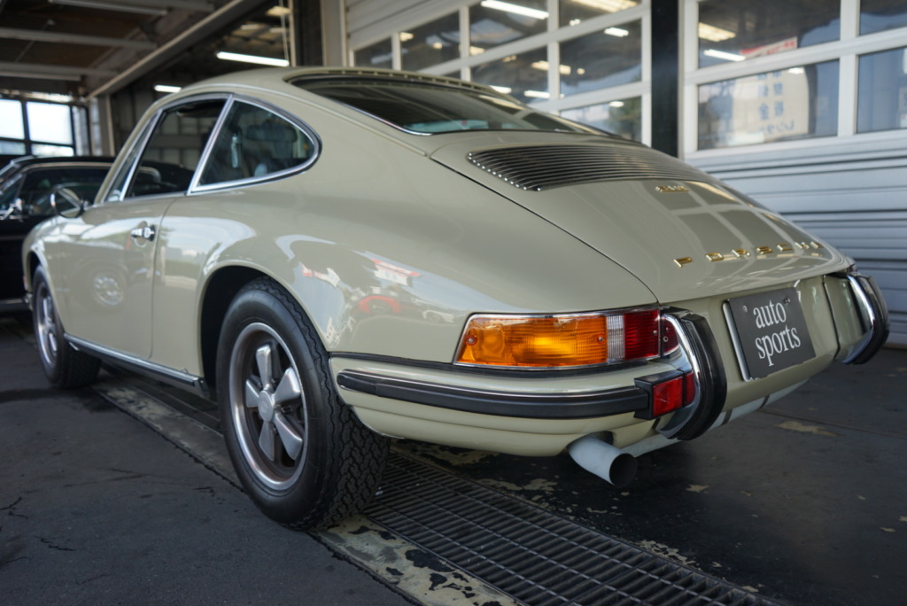 71式 911T 入庫致しました！！ | ポルシェ専門店 オートスポーツ ポルシェ 911 930 964 993 996 997 991 992  新車 中古車 販売 買取