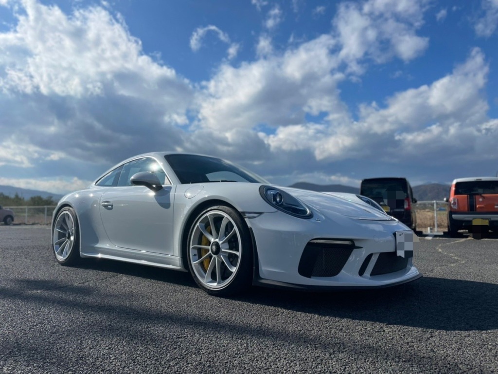 991.2GT3ツーリングPKG入庫致しました！