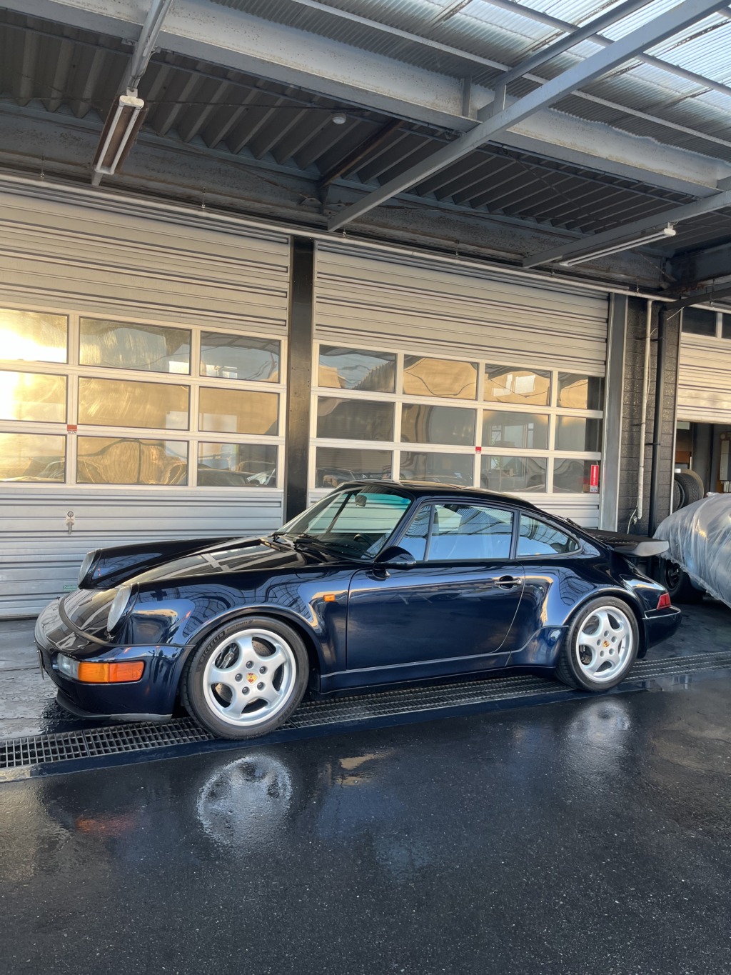 2ヶ月間で964ターボ　3台入庫！？